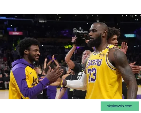 勒布朗三双领衔湖人轻取奇才三连胜里夫斯高效布朗尼首秀亮眼